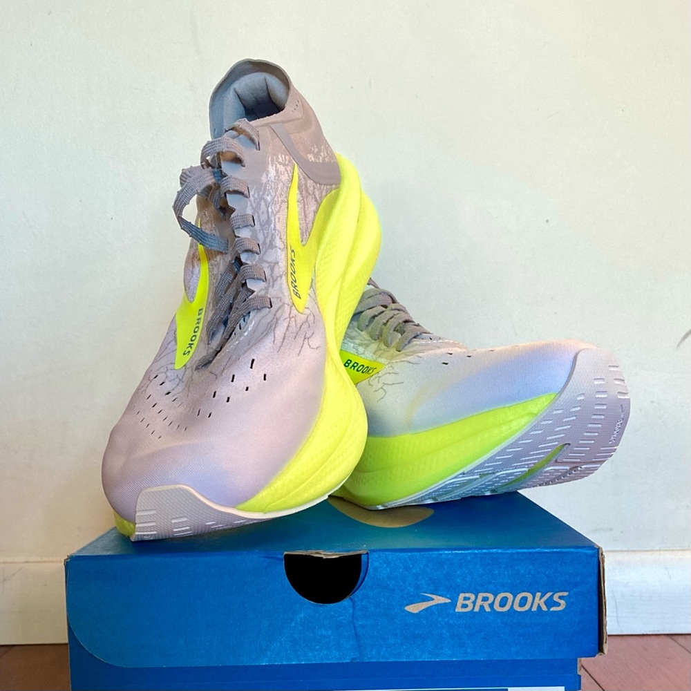 Brooks Hyperion Elite 2, men’s size 10.5, NWT